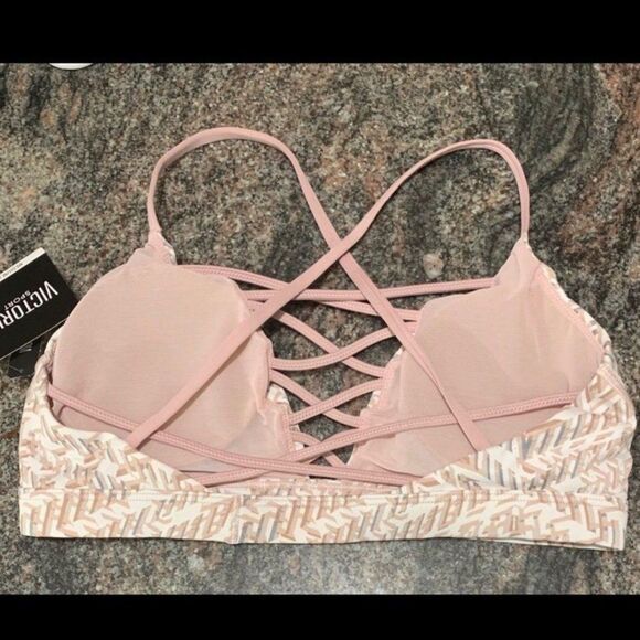 Victoria's Secret Lace-Up Sports Bra lightly padded- Size Small - Picture 6 of 6